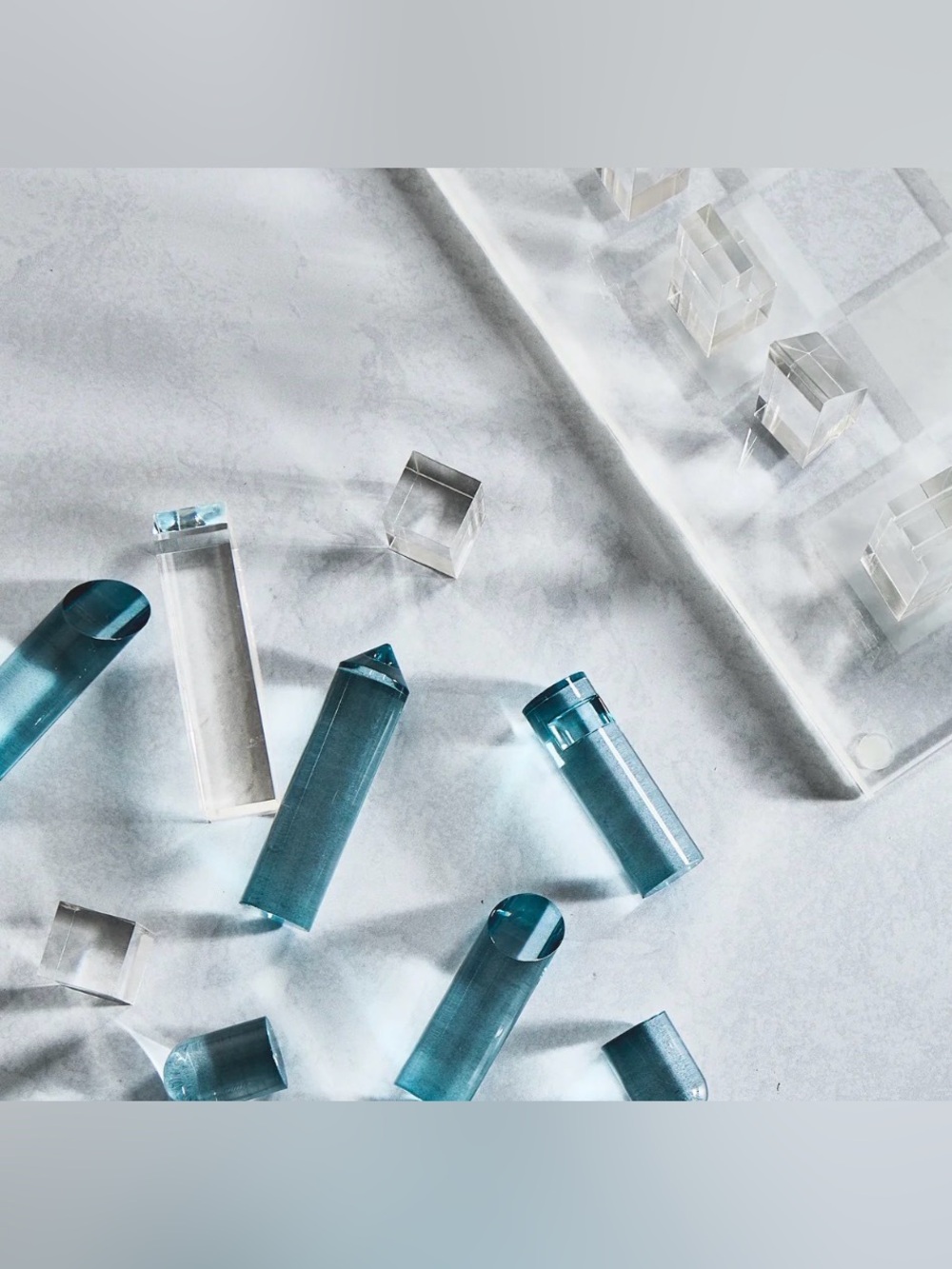 Acrylic Chess Set (Skyline Collection) - Picture 3 of 6
